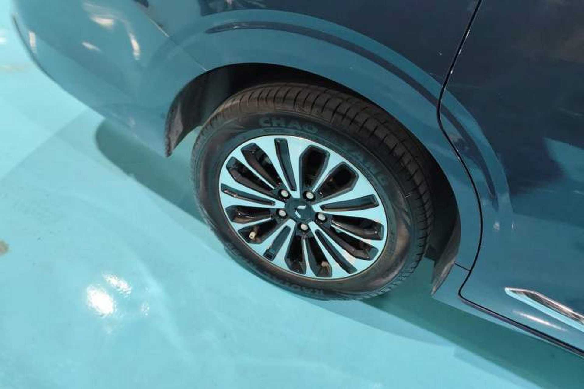 Used Wuling Jiachen 2022 1.5T CVT Deluxe Flagship Edition Right Rear Wheel Hub