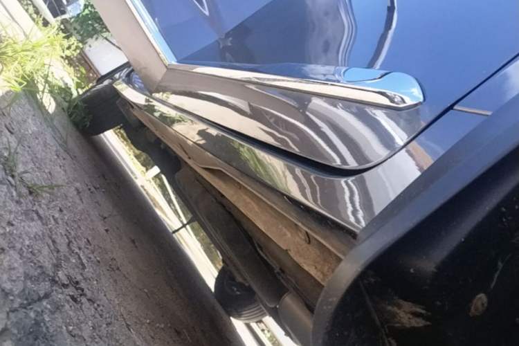 Used Wuling Jiachen 2022 1.5T CVT Deluxe Flagship Edition Right Side Sill