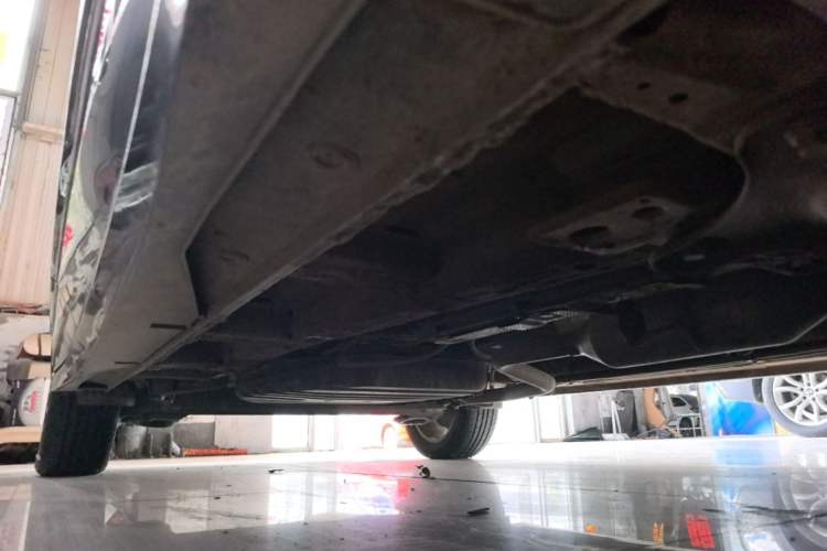 Used Wuling Jiachen 2022 1.5L Manual Comfort Edition Right Side Sill