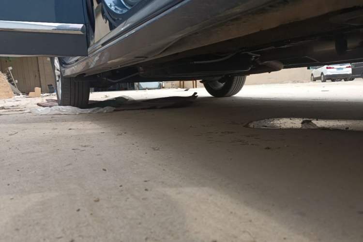 Used Wuling Jiachen 2022 1.5L Manual Light Comfort Edition Right Side Sill