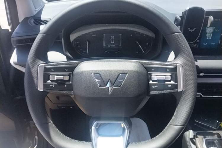 Used Wuling Jiachen 2022 1.5T CVT Deluxe Flagship Edition Steering Wheel
