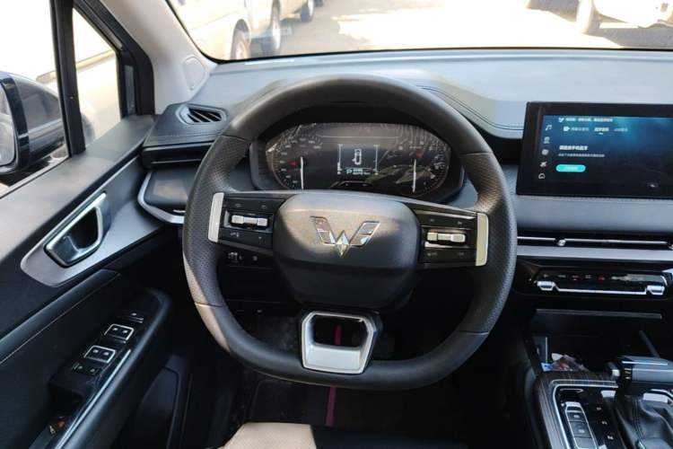 Used Wuling Jiachen 2022 1.5T CVT Deluxe Flagship Edition Steering Wheel
