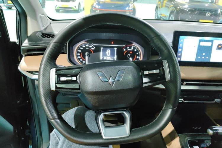 Used Wuling Jiachen 2022 1.5T CVT Deluxe Flagship Edition Steering Wheel