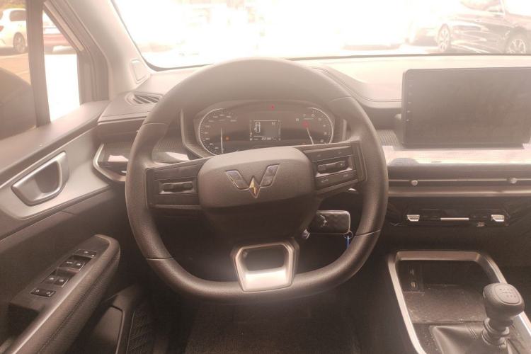 Used Wuling Jiachen 2022 1.5L Manual Enjoyment Elite Model Steering Wheel