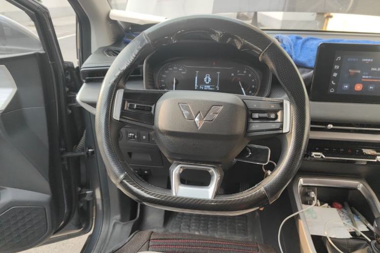 Used Wuling Jiachen 2022 1.5L Manual Comfort Edition Steering Wheel