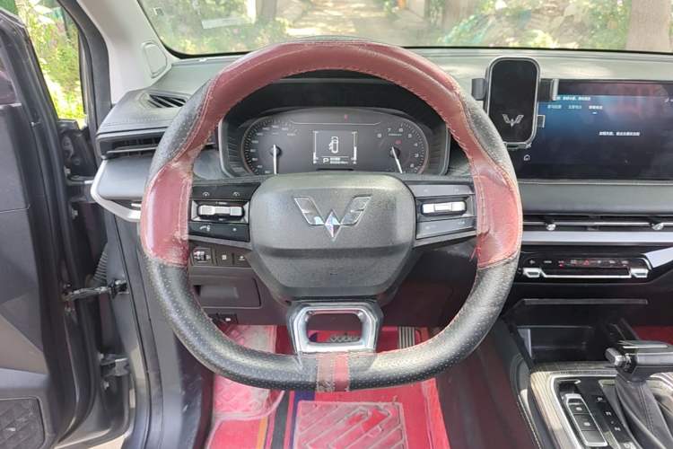 Used Wuling Jiachen 2022 1.5T CVT Deluxe Flagship Edition Steering Wheel