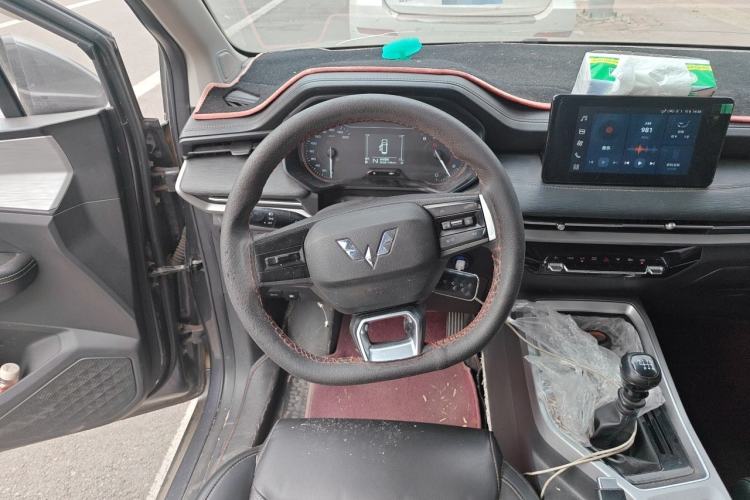 Used Wuling Jiachen 2022 1.5L Manual Comfort Edition Steering Wheel