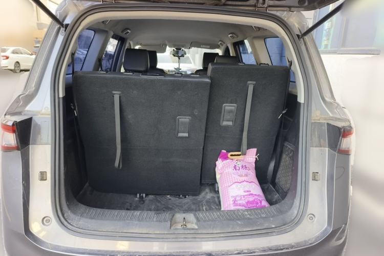 Used Wuling Jiachen 2022 1.5L Manual Comfort Edition Trunk