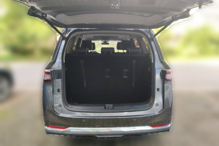 Used Wuling Jiachen 2022 1.5T CVT Deluxe Flagship Edition Trunk