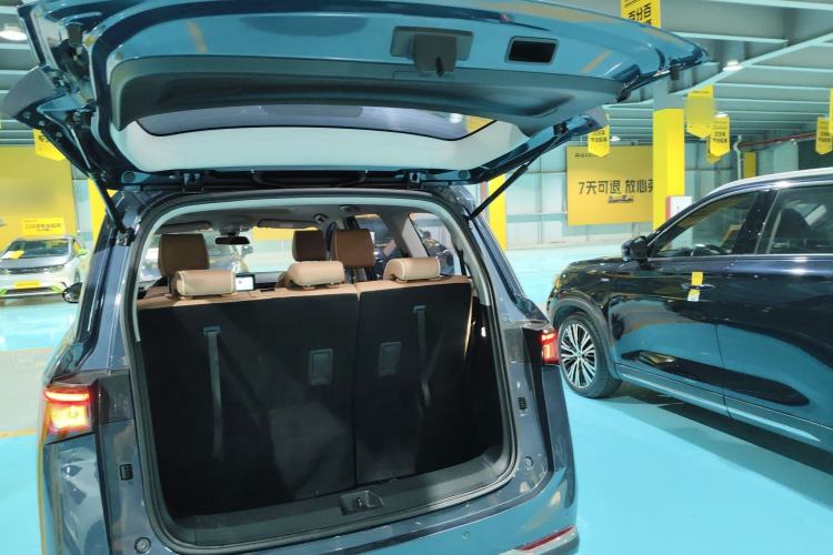 Used Wuling Jiachen 2022 1.5T CVT Deluxe Flagship Edition Trunk