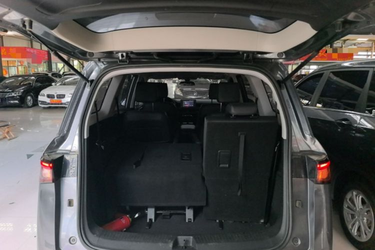 Used Wuling Jiachen 2022 1.5L Manual Comfort Edition Trunk