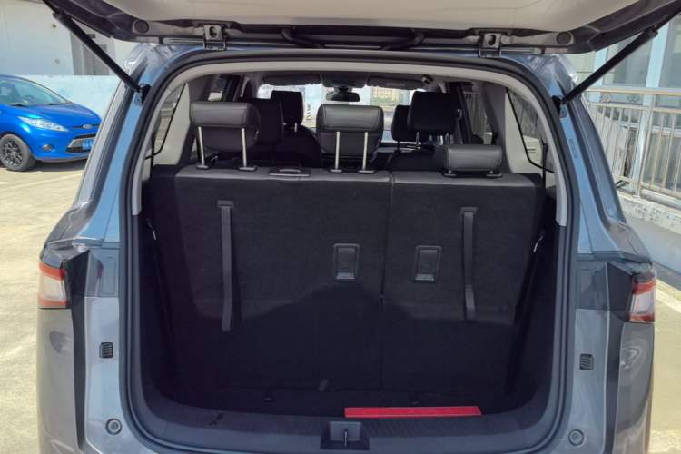 Used Wuling Jiachen 2022 1.5T CVT Smart Luxury Version Trunk