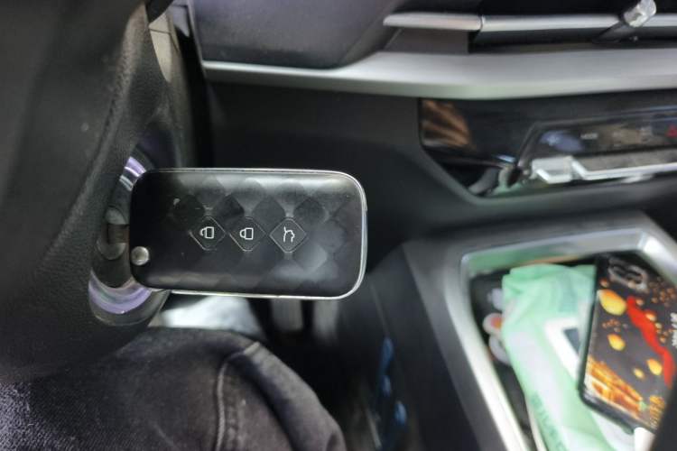 Used Wuling Jiachen 2022 1.5L Manual Comfort Edition Vehicle Key