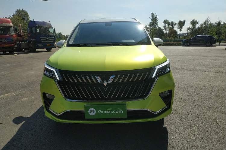 Used Wuling Jiachen 2022 1.5T CVT Deluxe Flagship Edition Front