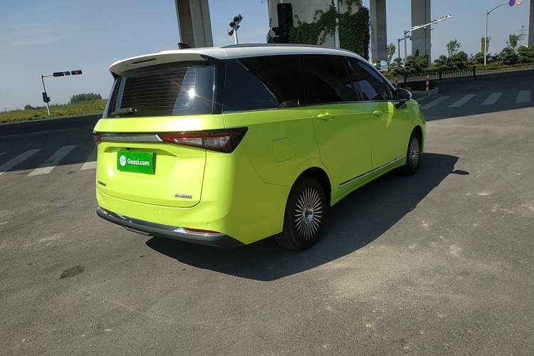 Used Wuling Jiachen 2022 1.5T CVT Deluxe Flagship Edition Rear Right 45 Deg