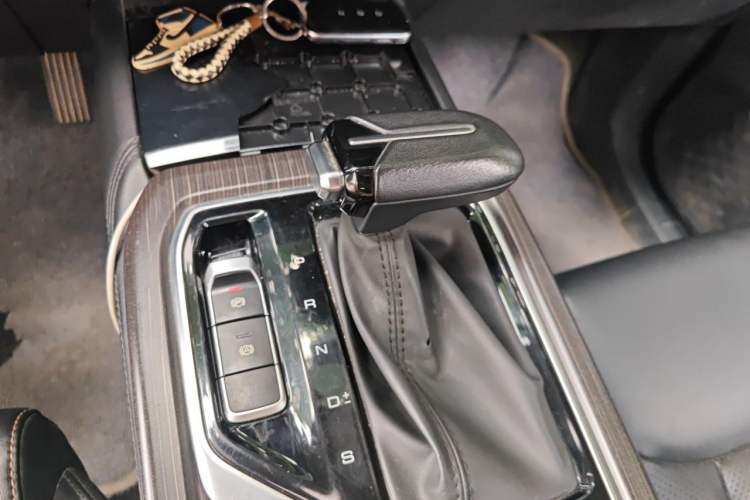Used Wuling Jiachen 2022 1.5T CVT Smart Luxury Version Gear Lever