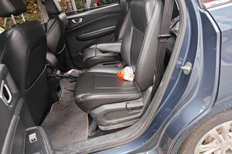 Used Wuling Jiachen 2022 1.5T CVT Smart Luxury Version Left Rear Seat
