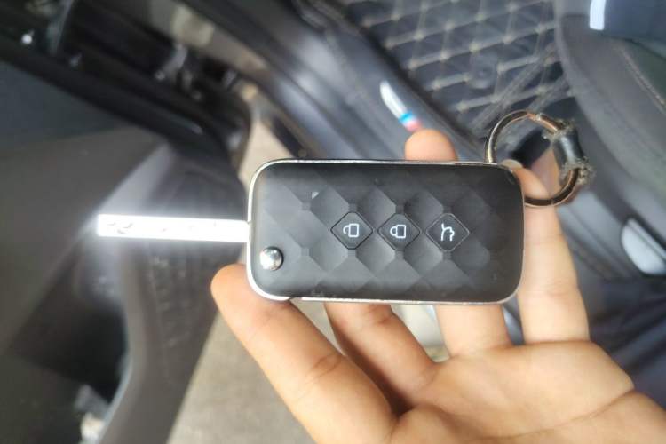 Used Wuling Jiachen 2022 1.5L Manual Enjoyment Elite Model Vehicle Key