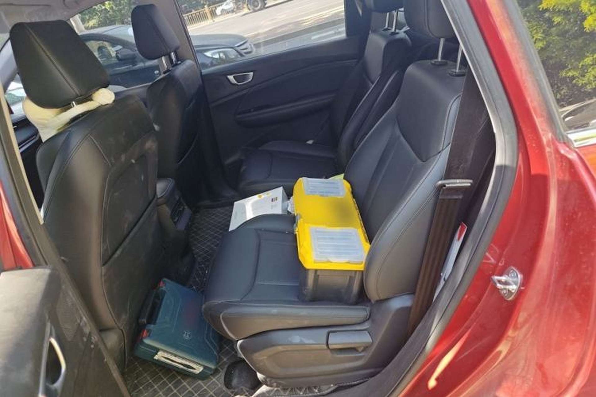 Used Wuling Jiachen 2022 1.5T CVT Smart Luxury Version Left Rear Seat