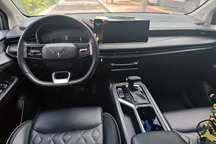 Used Wuling Jiachen 2022 1.5T CVT Deluxe Flagship Edition Center Console