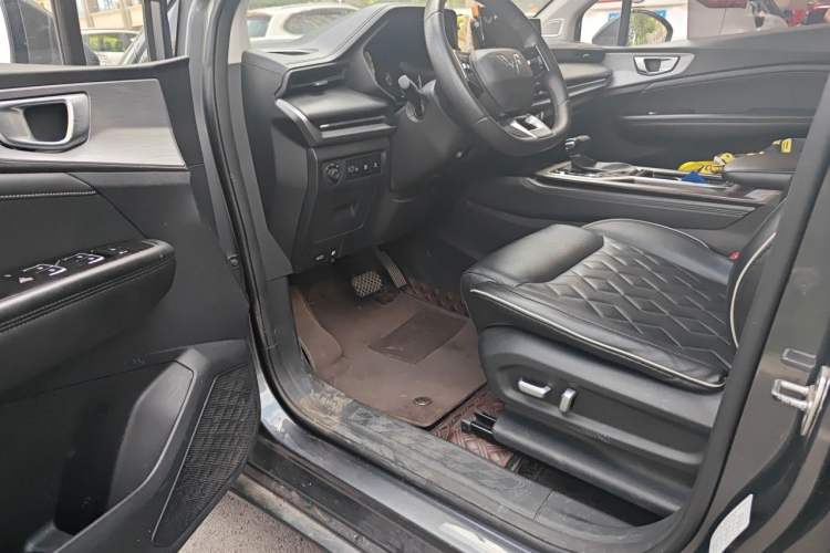 Used Wuling Jiachen 2022 1.5T CVT Deluxe Flagship Edition Driver Seat