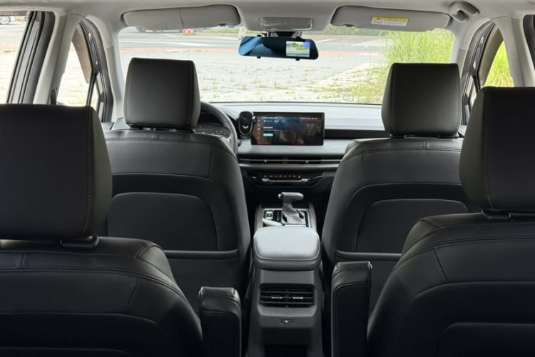 Used Wuling Jiachen 2022 1.5T CVT Smart Luxury Version Exterior 3