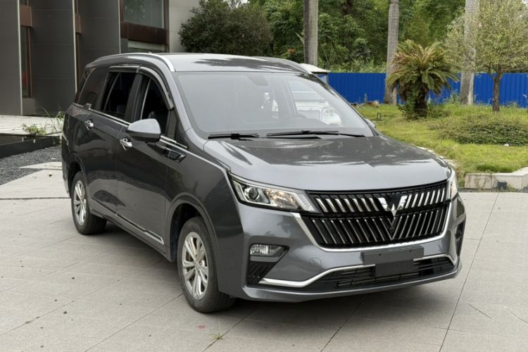 Used Wuling Jiachen 2022 1.5T CVT Smart Luxury Version Exterior 4