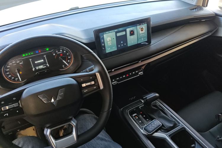 Used Wuling Jiachen 2022 1.5T CVT Smart Luxury Version Interior 2