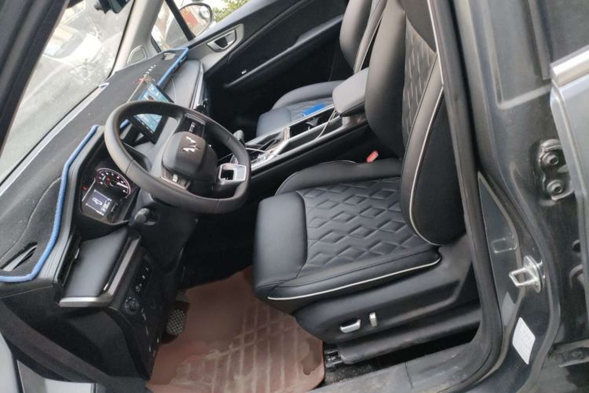 Used Wuling Jiachen 2022 1.5T CVT Deluxe Flagship Edition Left Front Seat