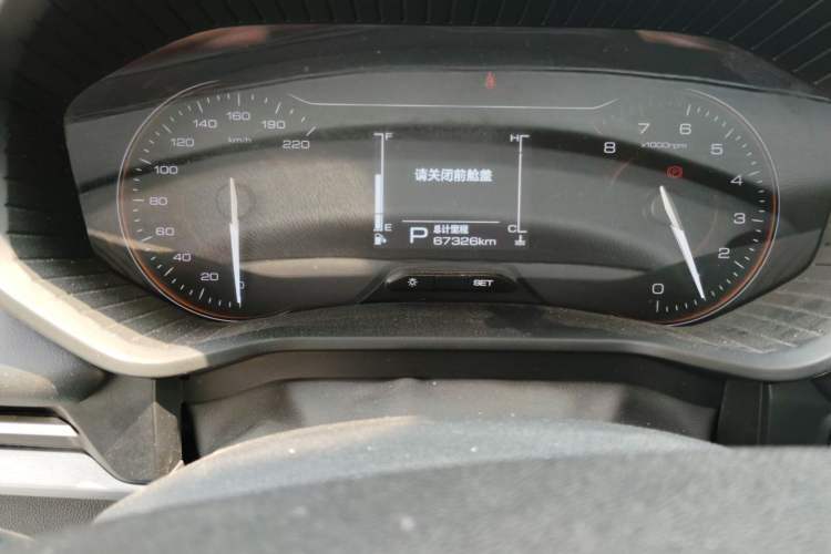 Used Wuling Jiachen 2022 1.5T CVT Deluxe Flagship Edition Odometer Close Up