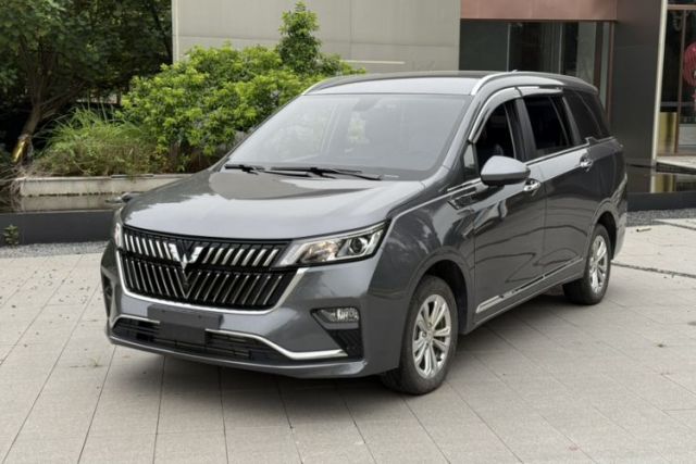 Used Wuling Jiachen 2022 1.5T CVT Smart Luxury Version
