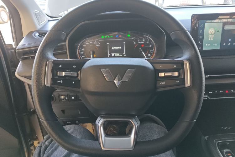 Used Wuling Jiachen 2022 1.5T CVT Smart Luxury Version Steering Wheel