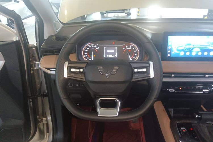 Used Wuling Jiachen 2022 1.5T CVT Deluxe Flagship Edition Steering Wheel