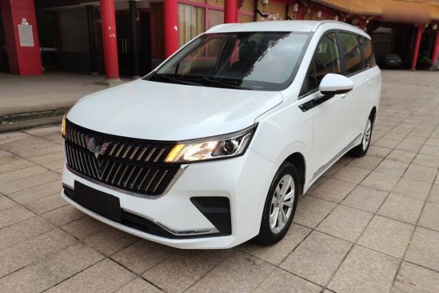 Used Wuling Jiachen 2022 1.5T Manual Light Enjoyment Dynamic Version