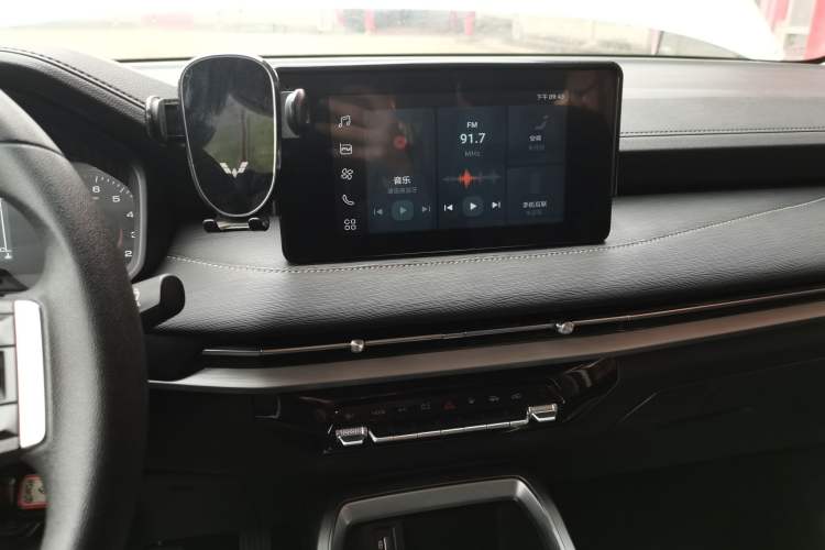 Used Wuling Jiachen 2022 1.5T Manual Light Enjoyment Dynamic Version Audio And AC Panel