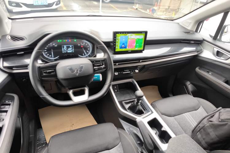 Used Wuling Jiachen 2022 1.5L Manual Enjoyment Elite Model Audio And AC Panel