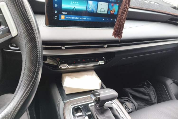 Used Wuling Jiachen 2022 1.5T CVT Deluxe Flagship Edition Audio And AC Panel