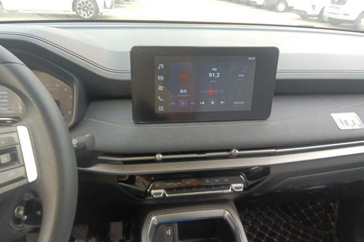 Used Wuling Jiachen 2022 1.5L Manual Comfort Edition Audio And AC Panel