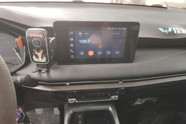 Used Wuling Jiachen 2022 1.5L Manual Comfort Edition Audio And AC Panel