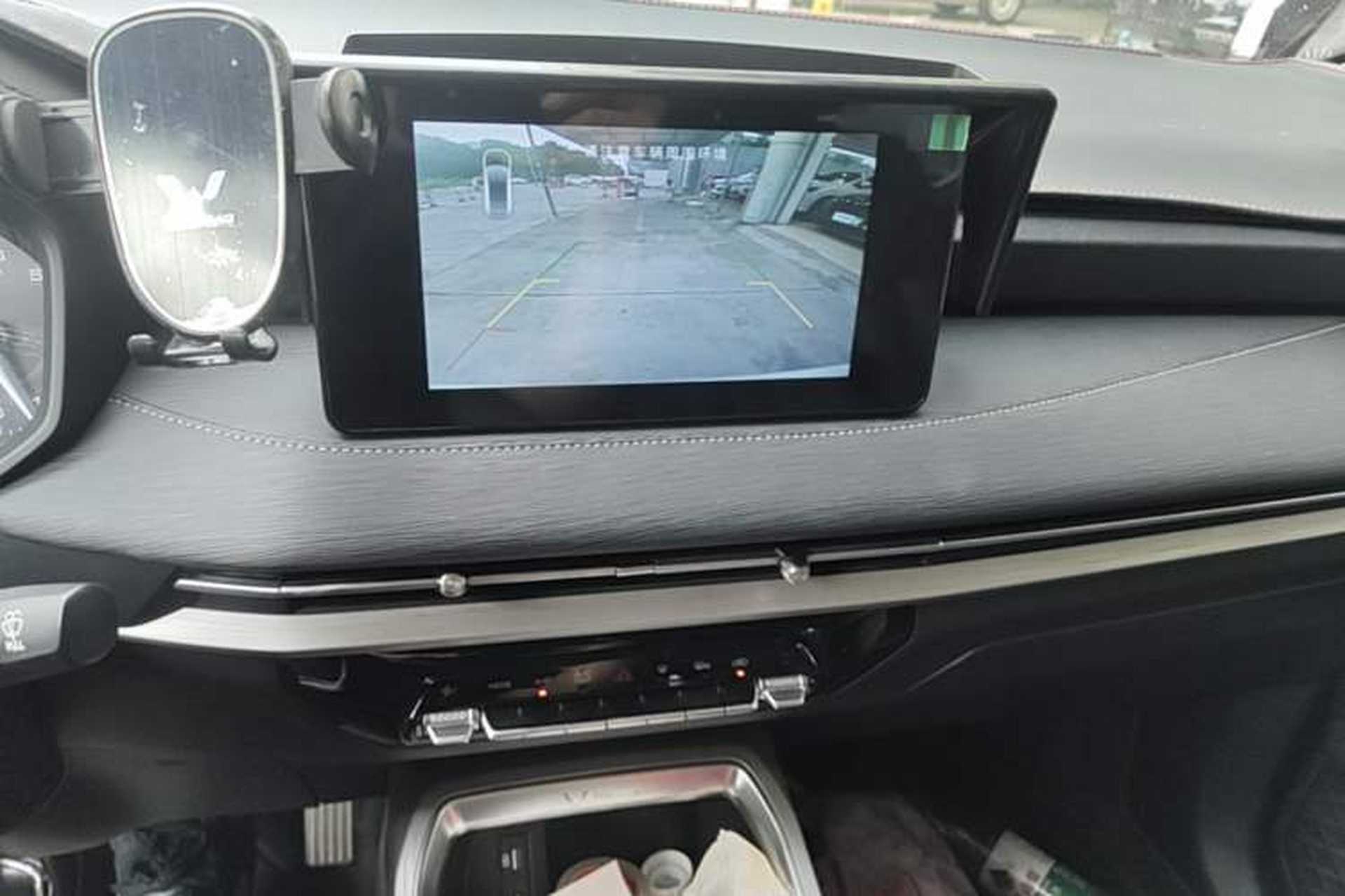 Used Wuling Jiachen 2022 1.5T Manual Comfort & Dynamic Version Audio And AC Panel