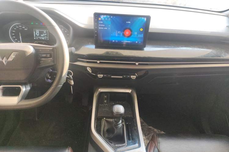Used Wuling Jiachen 2022 1.5L Manual Enjoyment Elite Model Audio And AC Panel