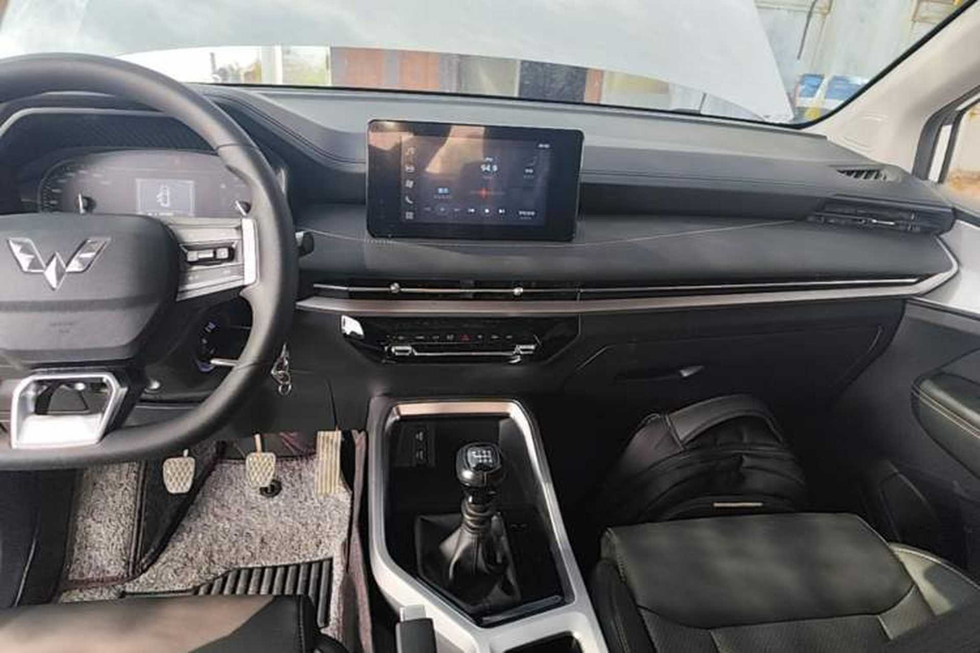 Used Wuling Jiachen 2022 1.5T Manual Light Enjoyment Dynamic Version Audio And AC Panel