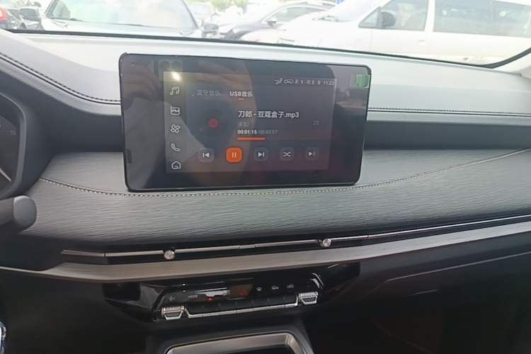 Used Wuling Jiachen 2022 1.5L Manual Light Comfort Edition Audio And AC Panel