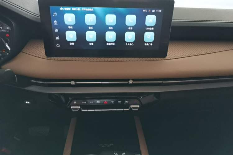 Used Wuling Jiachen 2022 1.5T CVT Deluxe Flagship Edition Audio And AC Panel