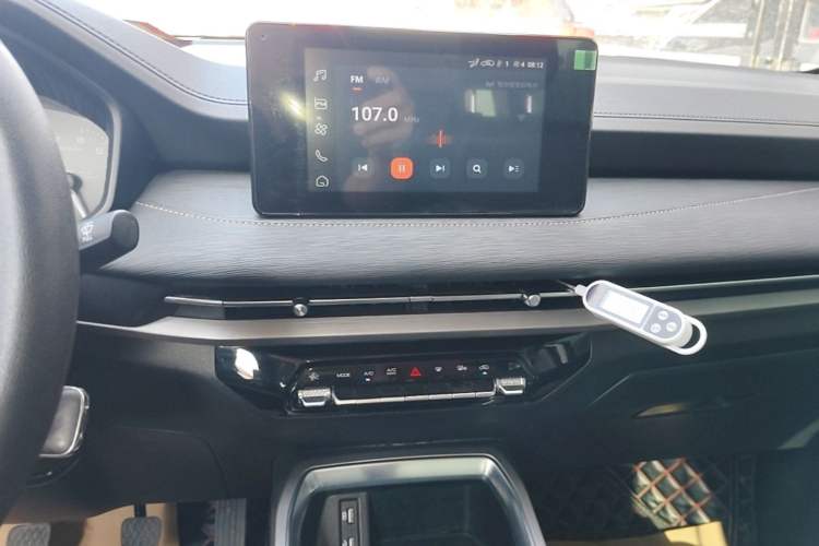 Used Wuling Jiachen 2022 1.5T Manual Light Enjoyment Dynamic Version Audio And AC Panel