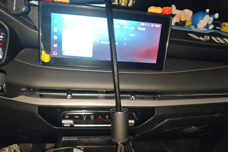Used Wuling Jiachen 2022 1.5T CVT Deluxe Flagship Edition Audio And AC Panel