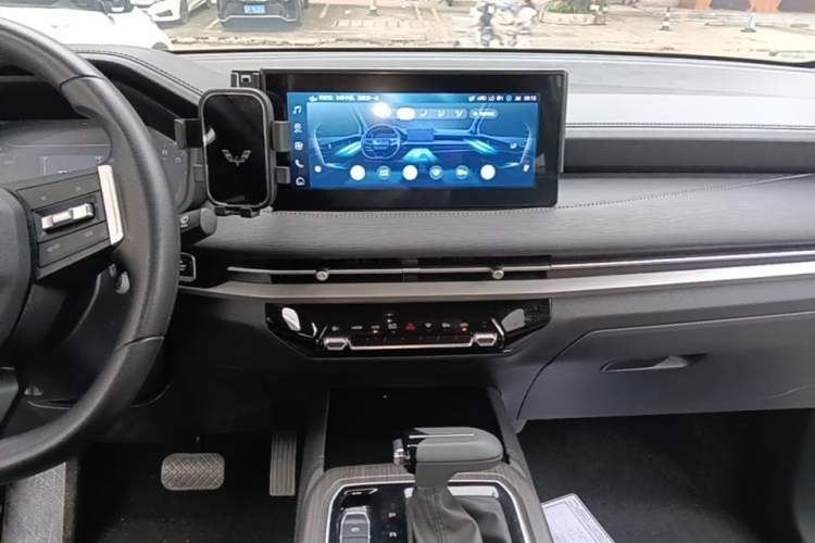 Used Wuling Jiachen 2022 1.5T CVT Smart Luxury Version Audio And AC Panel