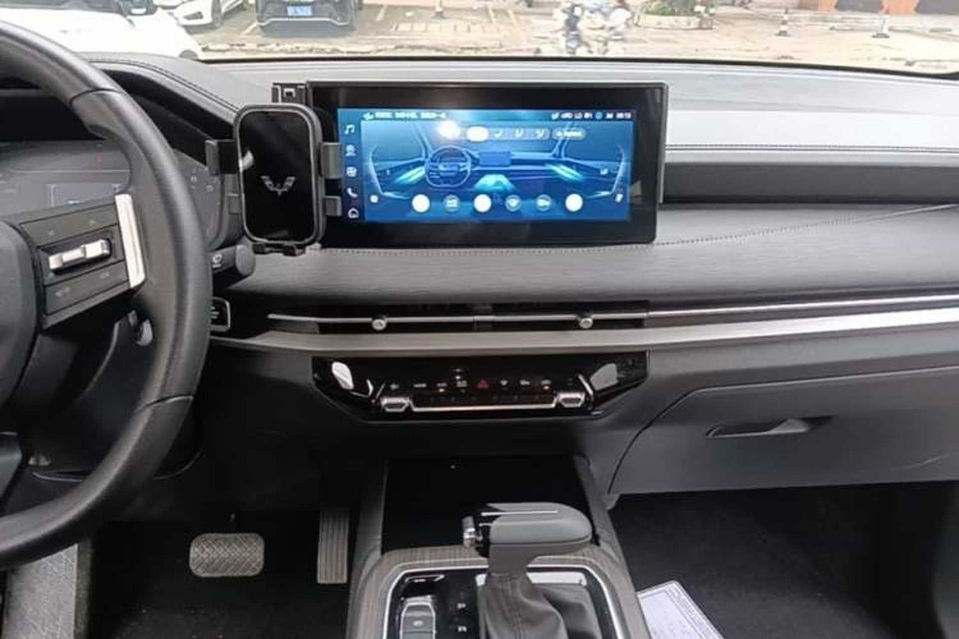 Used Wuling Jiachen 2022 1.5T CVT Smart Luxury Version Audio And AC Panel