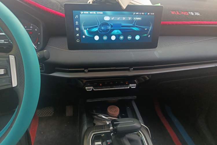 Used Wuling Jiachen 2022 1.5T CVT Deluxe Flagship Edition Audio And AC Panel