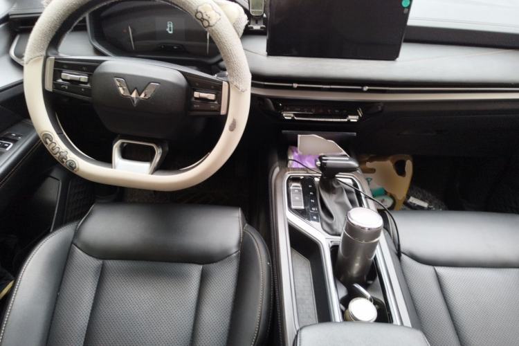 Used Wuling Jiachen 2022 1.5T CVT Smart Luxury Version Center Console
